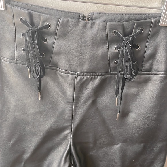 Guess LA Faux Leather leggings with lace up details - Picture 2 of 5